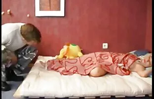 XXX کودک تحقیر شده و بر روی یک دستگاه سکسی بسته شده كانال گيف سكسي است