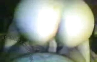 XXX یک عوضی سرخ کانال موبوگرام سکس غیر قابل مقاومت ، بیدمشک خود را استمناء می کند و گلو دوستش را می لرزد
