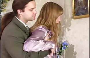 XXX Tsipa در جوراب های سفید مجبور به مکیدن شد و هر دو تقریباً عکس سکس تلگرامی در اتاق خواب لعنتی شدند