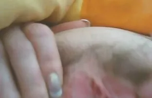 XXX یک سبزه داغ با سینه خوب به یک پسر اول داده می شود عکس سکسی تلگرامی