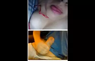 XXX دو سبزه زرق و برق دار کانال فیلم سکس در تلگرام پسر را از سوراخ های شیرین خود خوشحال کرد