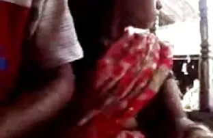 XXX یک خدمتکار جوراب گرسنه پسر صاحب را فیلم سکسی موبوگرام به دلیل رابطه جنسی مقعد پرت کرده است