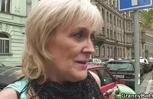 XXX زن و شوهر سکس پنهان در کانال سکس فیلم تلگرام کنار ماشین