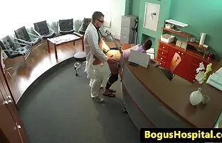 XXX دانش آموز روسی هردا ویسکی را به میز معلم آورده است لینک کانال فیلم سکس در تلگرام